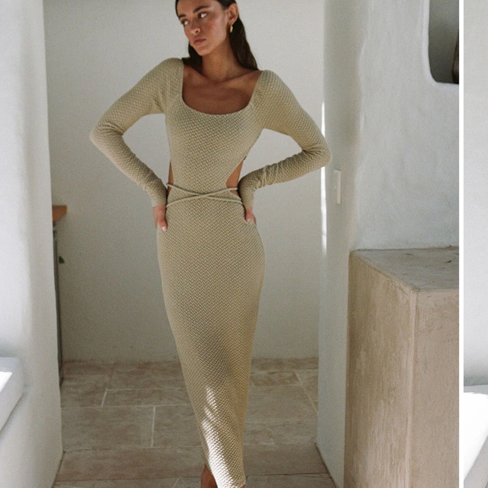 Brand new without tags Sabo backless dress long sleeve cut out size small